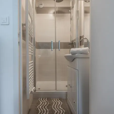 Ali Quietude - Wifi - Parking Appartement *