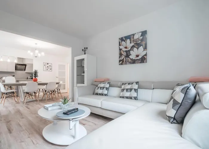 Ali Quietude - Wifi - Parking Appartement